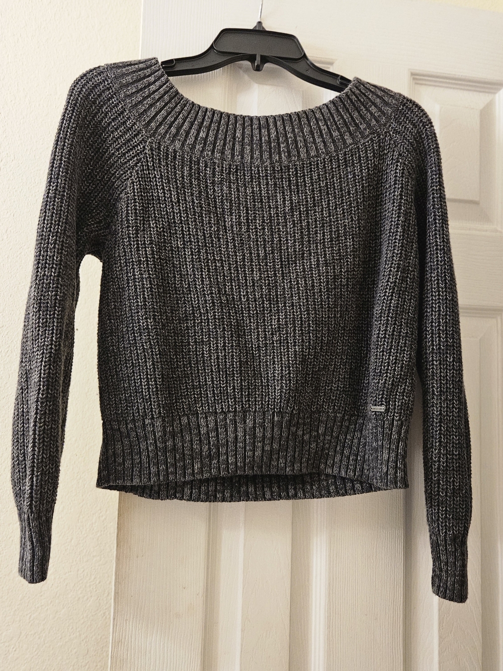 Women's Hollister Vintage Cropped Y2K Charcoal Ribbed Knit Sweater - Gray
